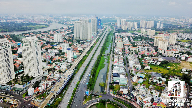 
Khu vực quận 2 có nhà ga lớn nhất trong toàn tuyến từ Thủ Đức đến cầu Sài Gòn, cũng là nơi tràn ngập dự án cao tầng.
