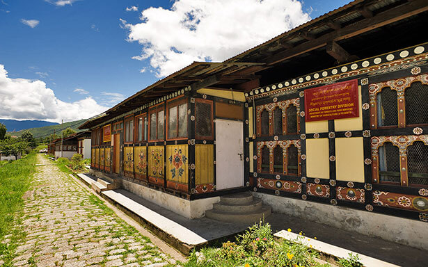 
Tu viện Tashichho Dzong, được xây dựng năm 1216 ở thủ đô của Bhutan.
