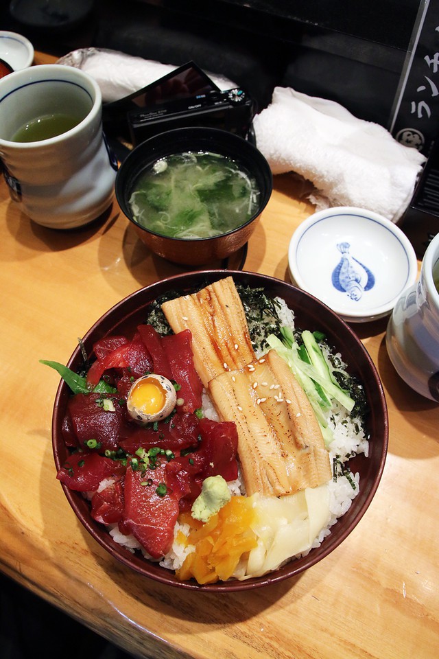 Blogger nổi tiếng Mark Wiens chia sẻ hành trình khám phá quán sushi cực ngon ở Tokyo - Ảnh 4.