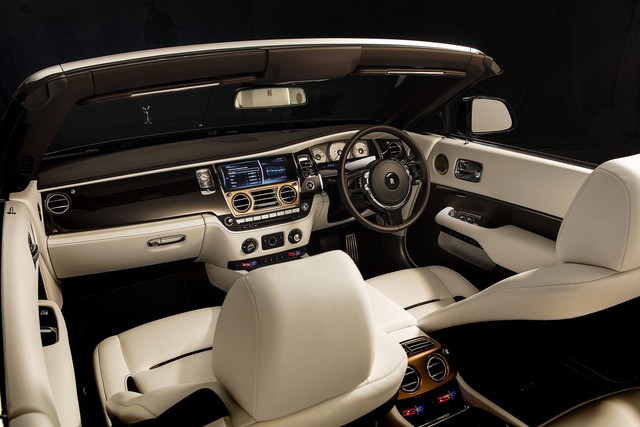 Vốn nổi tiếng yên tĩnh nhưng Rolls-Royce Dawn có thể tạo ra một bản nhạc từ chính tiếng động trên xe - Ảnh 1.