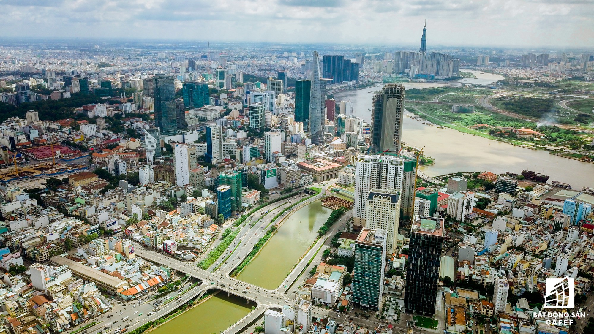 Khan hiếm nguồn cung, nhà đất Bến Vân Đồn Sài Gòn thiết lập mặt bằng giá mới - Ảnh 11. Khan hiếm nguồn cung, nhà đất Bến Vân Đồn Sài Gòn thiết lập mặt bằng giá mới - Ảnh 11.