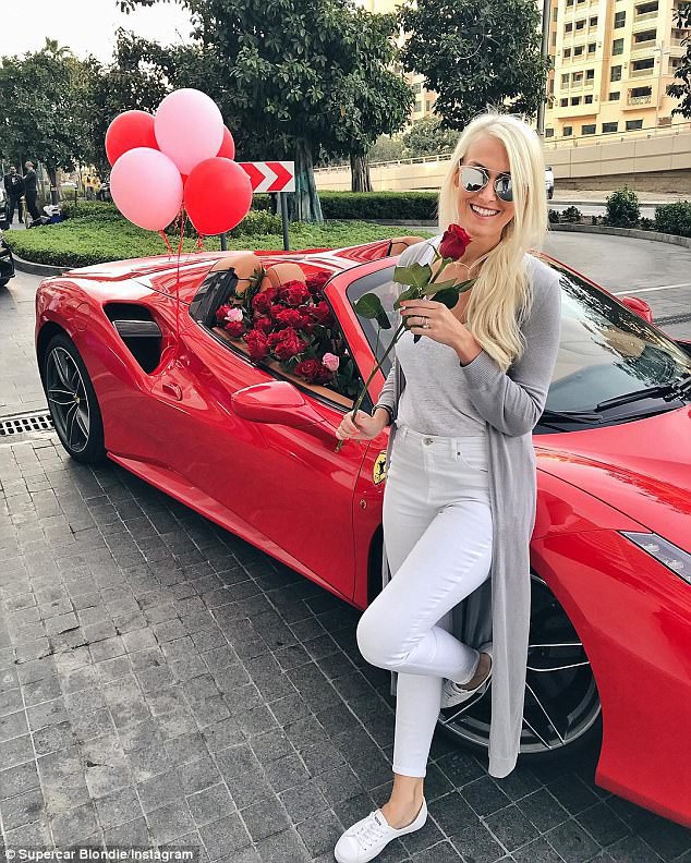 Cuộc sống của chân dài Hội nhà giàu Dubai: Xa hoa, nhiều siêu xe vây quanh nhất Dubai - Ảnh 13.