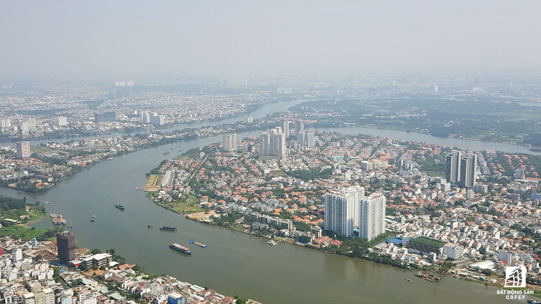 Toàn cảnh đô thị trung tâm Sài Gòn nhìn từ đỉnh tòa nhà cao nhất Việt Nam - Ảnh 10. Toàn cảnh đô thị trung tâm Sài Gòn nhìn từ đỉnh tòa nhà cao nhất Việt Nam - Ảnh 10.