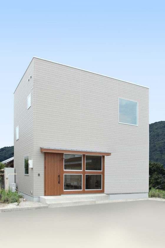 Cặp vợ chồng Nhật sở hữu ngôi nhà nhỏ mà đẹp như mơ - Ảnh 1.