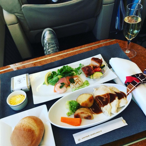 Suất ăn hạng nhất của 15 hãng hàng không này sẽ làm thay đổi quan niệm của bạn về chuyện ăn uống trên máy bay - Ảnh 25.