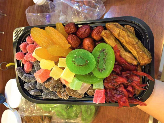 Mứt trái cây xanh đỏ