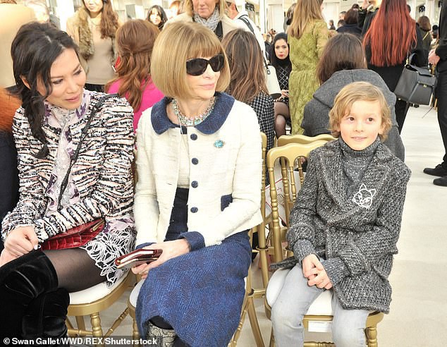 Cuộc sống phủ đầy hàng hiệu, chỉ toàn gặp người nổi tiếng của Hoàng tử nhí làng thời trang, con trai cưng của huyền thoại Chanel Karl Lagerfeld - Ảnh 6.
