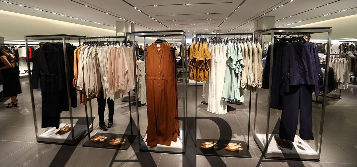 Chiến lược thống lĩnh ngành thời trang phân khúc hàng hiệu bình dân của ZARA