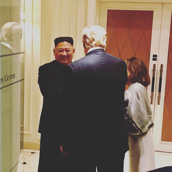 Hy vọng về một nền hòa bình bền vững nhìn từ nụ cười của Chủ tịch Kim lúc chia tay - Ảnh 6.