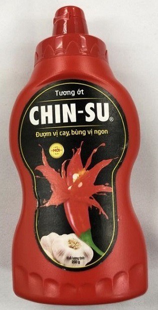 Hơn 18.000 chai tương ớt Chinsu bị thu hồi ở Nhật Bản vì chứa hoá chất cấm - Ảnh 1.