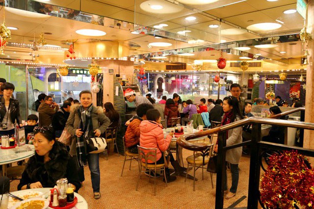 Bí quyết thành công của một thanh niên giao đồ ăn trở thành ông chủ chuỗi 70 nhà hàng khắp Hong Kong và Trung Quốc đại lục - Ảnh 2.
