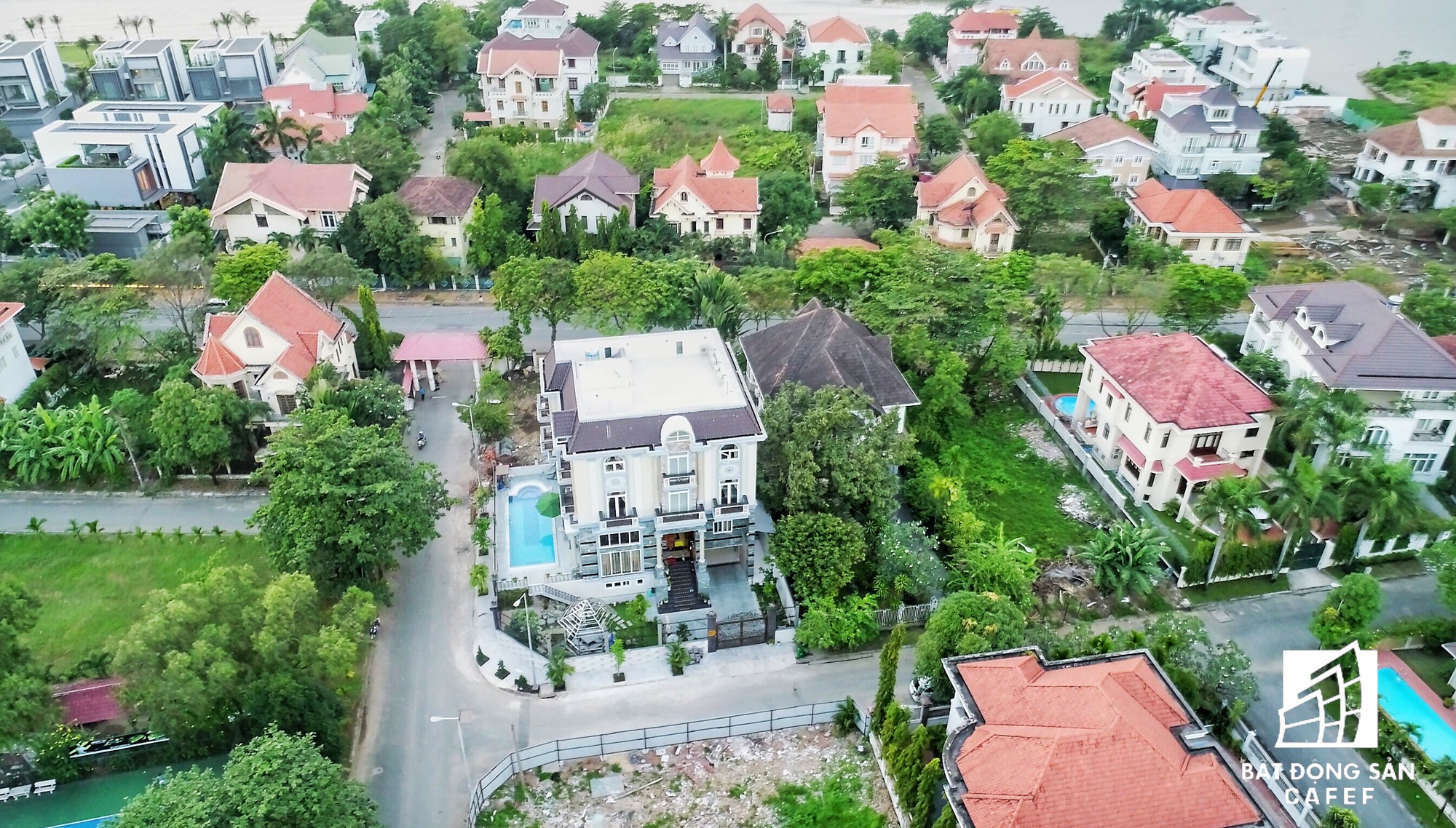 Nhà giàu cũng khóc trong những khu biệt thự sang chảnh bậc nhất Sài Gòn - Ảnh 5.