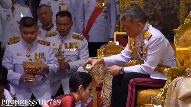 Lần đầu tiên trong lịch sử hiện đại, vua Thái Lan công bố 