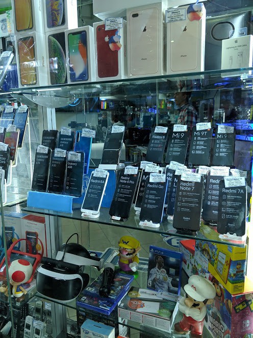 Câu chuyện mua smartphone tại Venezuela, quốc gia có nền kinh tế lạm phát 1.000.000% - Ảnh 2.