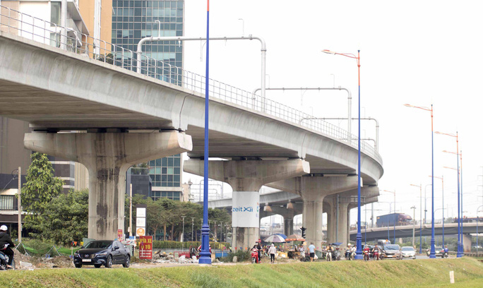 Cận cảnh metro số 1 sắp ra mắt tại TP HCM - Ảnh 8. Cận cảnh metro số 1 sắp ra mắt tại TP HCM - Ảnh 8.
