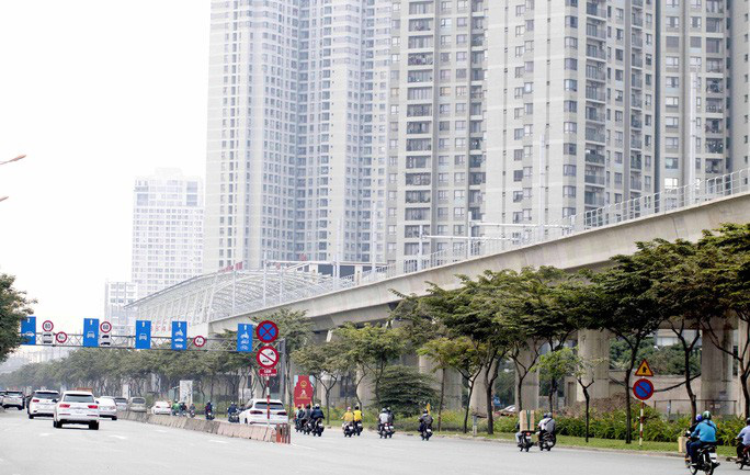 Cận cảnh metro số 1 sắp ra mắt tại TP HCM - Ảnh 9. Cận cảnh metro số 1 sắp ra mắt tại TP HCM - Ảnh 9.