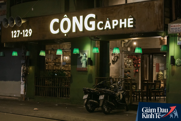 Một loạt quán xá Sài Gòn đã mở cửa trở lại sau chuỗi ngày dài cách ly: Nơi thì tấp nập khách, chỗ vẫn vắng hoe như cũ - Ảnh 9.