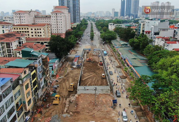 Cận cảnh cầu vượt dầm thép nối liền 3 quận nội thành Hà Nội đang gấp rút thi công - Ảnh 2.
