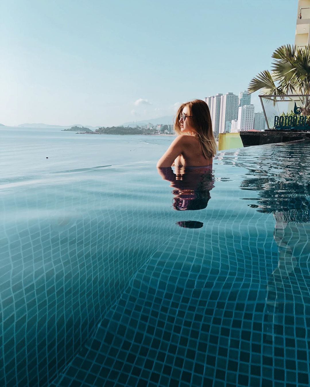 4 khách sạn 5 sao đáng ở nhất khi tới Nha Trang: Hồ bơi vô cực view tầng cao sang chảnh, giá còn giảm tới 50%! - Ảnh 3. 4 khách sạn 5 sao đáng ở nhất khi tới Nha Trang: Hồ bơi vô cực view tầng cao sang chảnh, giá còn giảm tới 50%! - Ảnh 3.