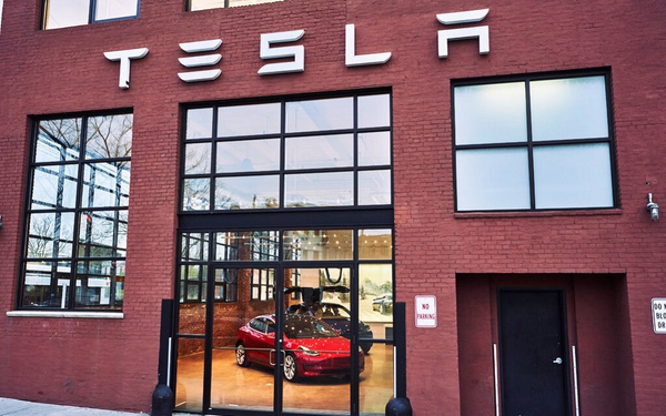 Vì sao Tesla đang độc chiếm thị trường xe điện? - Ảnh 1.