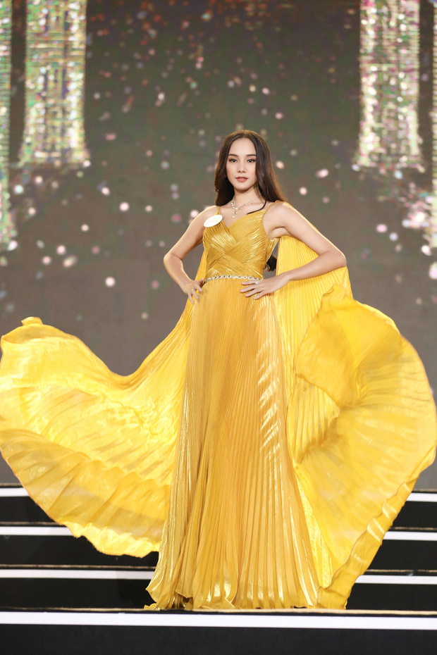 Công bố kết quả vòng Bán kết Hoa hậu Việt Nam 2020: Đã tìm ra 35 thí sinh đẹp nhất, ai sẽ là chủ nhân của vương miện cao quý? - Ảnh 3.