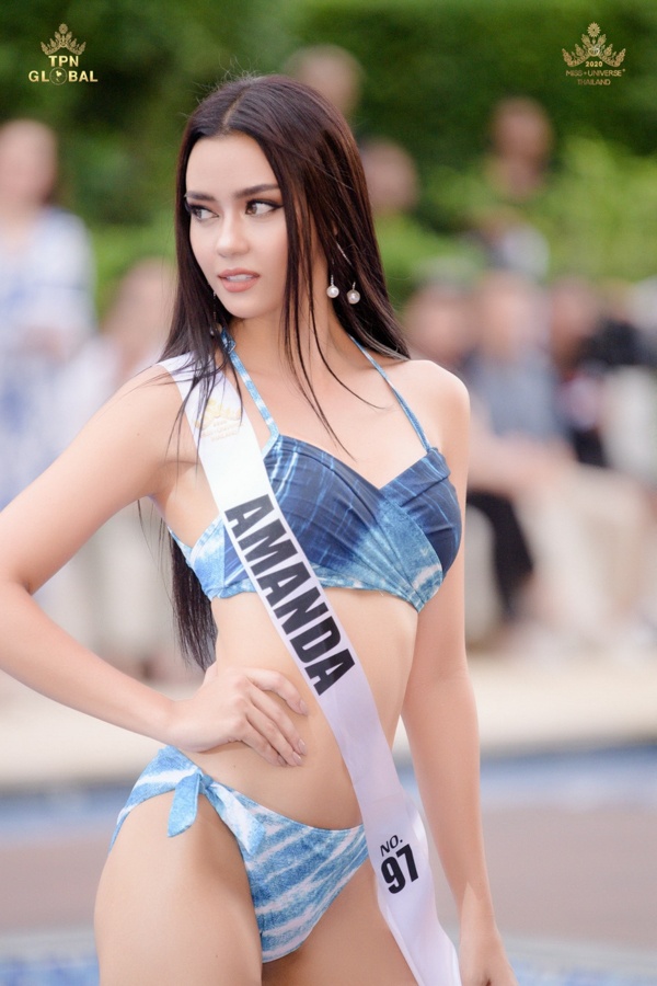 Tân Hoa hậu Hoàn vũ Thái Lan: Bông hồng lai nóng bỏng, học vấn đáng nể, vừa đăng quang đã được dự đoán là ứng cử viên sáng giá của Miss Universe - Ảnh 7.