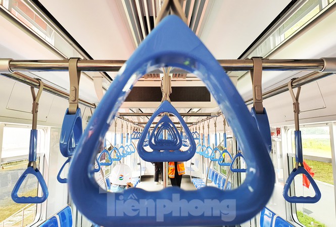 Có gì bên trong đoàn tàu metro số 1 của TPHCM? - Ảnh 7. Có gì bên trong đoàn tàu metro số 1 của TPHCM? - Ảnh 7.