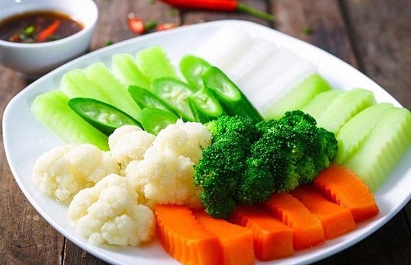 Người Việt lười vận động, ăn ít rau, nhiều muối: Nguyên nhân gây ung thư và mắc nhiều bệnh nguy hiểm - Ảnh 3.