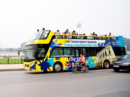 Hình ảnh xe buýt 2 tầng trong ngày đầu lăn bánh trở lại ở Hà Nội - Ảnh 3.