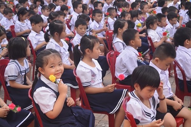 Nhiều địa phương thông báo khẩn cho học sinh nghỉ học để tránh “cuồng phong” bão số 13  - Ảnh 2.