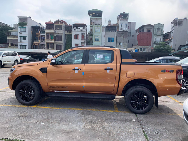 ‘Vua công nghệ’ Ford Ranger Wildtrak 2021 vừa về Việt Nam bị cắt một loạt công nghệ, thua tính năng trên Toyota Hilux - Ảnh 1.