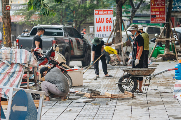 Nhiều tuyến phố Hà Nội lát đá thương hiệu 70 năm đã hư hỏng nghiêm trọng: KTS chỉ ra 4 nguyên nhân chính - Ảnh 13.