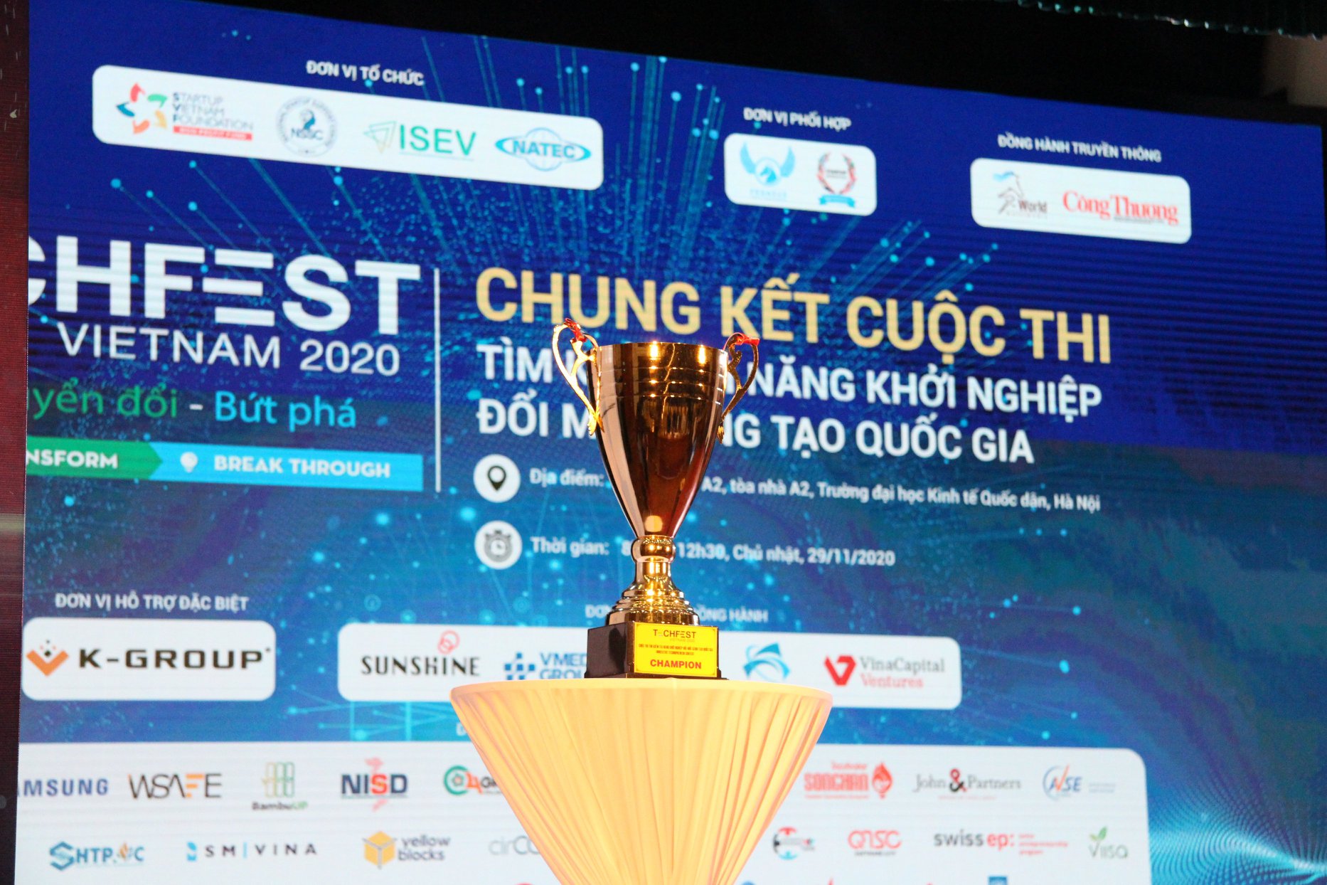 Go Stream vô địch Techfest 2020