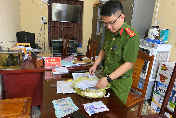 Phá đường dây đánh bạc 37 tỉ đồng qua hình thức chơi game đổi thưởng - Ảnh 1. Phá đường dây đánh bạc 37 tỉ đồng qua hình thức chơi game đổi thưởng - Ảnh 1.