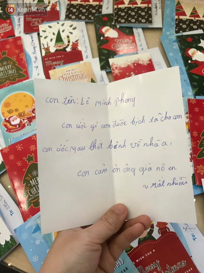 Bằng thư gửi ông già Noel, bạn có thể truyền đạt những mong ước và lời chúc tốt đẹp nhất đến người bạn yêu thương. Hãy truy cập hình ảnh để tìm cách viết thư ôn lại những kỷ niệm đáng nhớ.