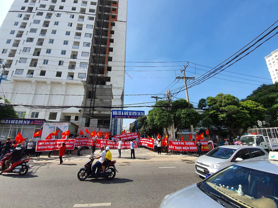 Chung cư biến thành condotel: Cuối năm khách hàng rồng rắn đòi nhà - Ảnh 1.