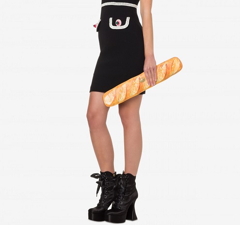 Túi ‘bánh mì’ của Moschino giá 27 triệu đồng - Ảnh 1.