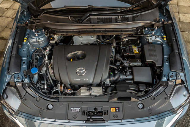 Ra mắt Mazda CX-8 2021: Giá quy đổi từ 1,05 tỷ đồng, phả hơi nóng lên Hyundai Santa Fe - Ảnh 11.