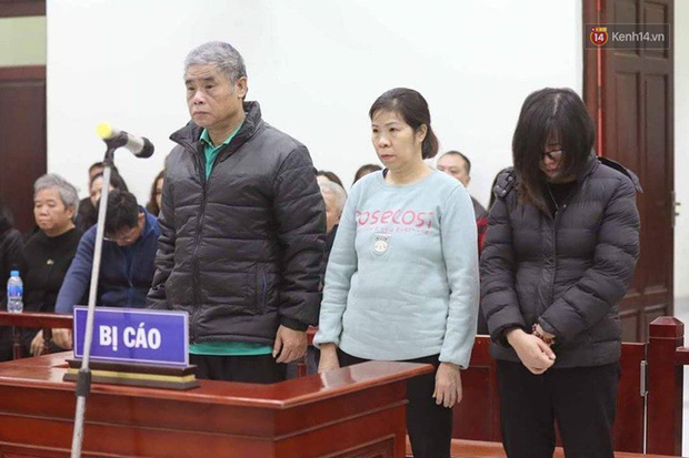 Xử phúc thẩm vụ học sinh trường Gateway tử vong trên xe đưa đón: Bị cáo Nguyễn Thị Bích Quy và Doãn Quý Phiến quay lại xin lỗi gia đình bị hại - Ảnh 1.