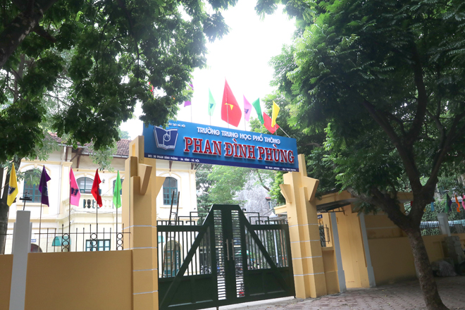 Review 15 trường cấp 3 xuất sắc ở Hà Nội: Nếu vẫn đang đau đầu vì con đỗ nhiều trường, bố mẹ hãy đọc ngay để tìm được trường ưng ý cho con - Ảnh 15.