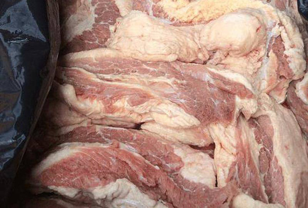Thịt lợn quá quen mặt trong mâm cơm gia đình nhưng khi mua cần né 4 loại có đặc điểm khác thường kẻo rước bệnh - Ảnh 3.