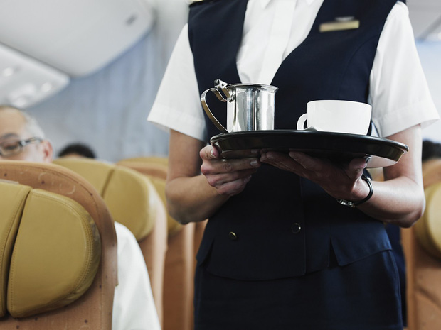 Trà và cà phê trên máy bay không “sạch” như chúng ta tưởng: Sự thật là gì? - Ảnh 2.
