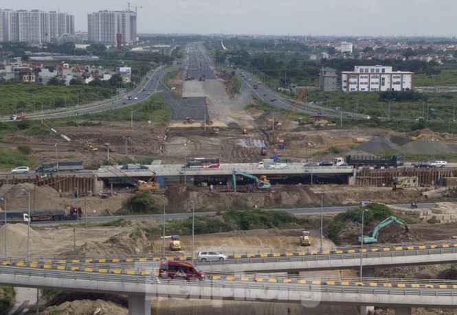 Toàn cảnh đại công trường 402 tỷ đồng nối vành đai 3 với cao tốc Hà Nội - Hải Phòng - Ảnh 11.