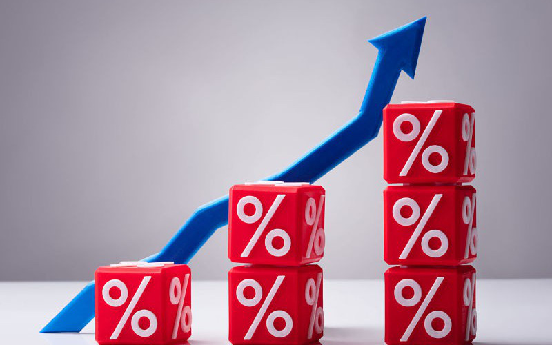 Hàng loạt cổ phiếu tăng mạnh mẽ, VnIndex chạm ngưỡng 900 điểm