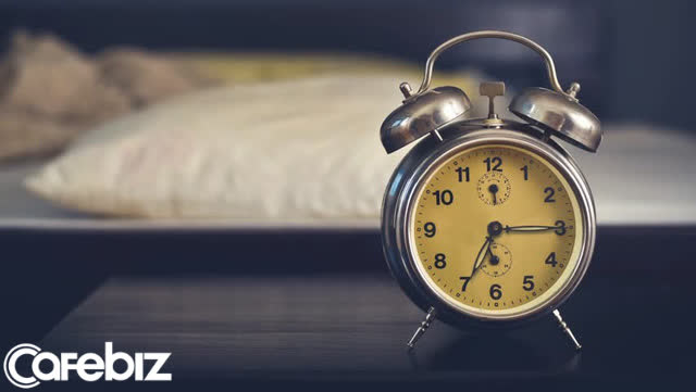  Phép toán Jeff Bezos dùng để chứng minh giấc ngủ 8 tiếng là con số ‘vàng’: Thức thêm vài tiếng chưa chắc đã tốt hơn!  - Ảnh 2.