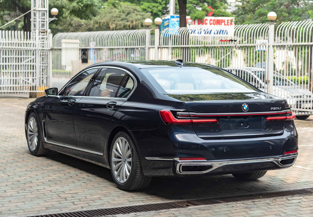 BMW 7-Series dọn kho giảm giá còn từ hơn 3,3 tỷ đồng: Sedan ‘full-size’ giá rẻ nhất Việt Nam - Ảnh 11.