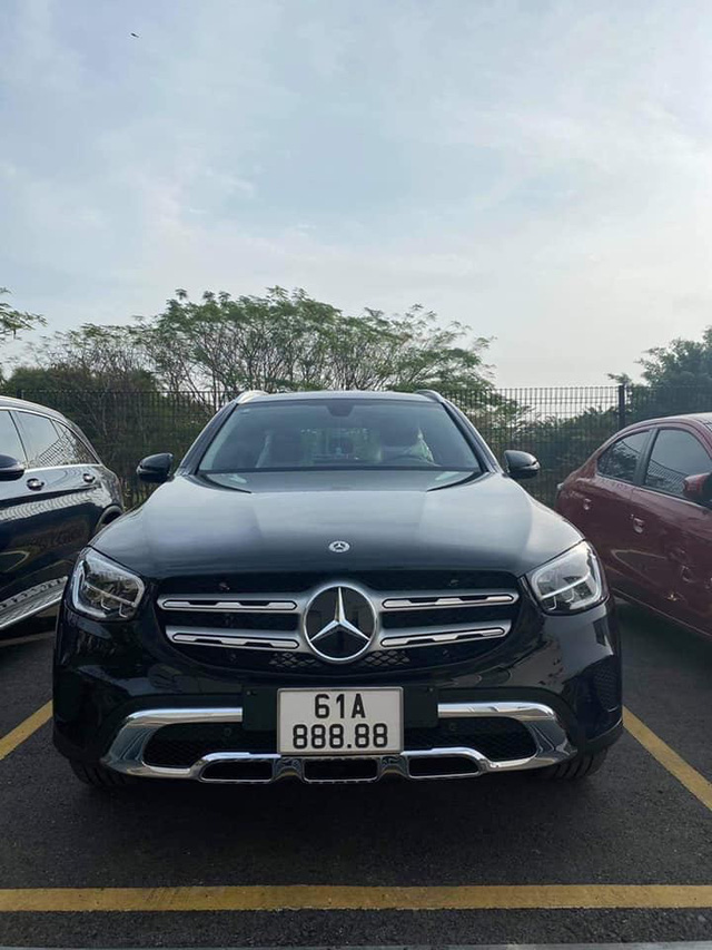 Chủ Mercedes-Benz GLC 200 bốc biển ngũ quý 8 siêu hiếm, dân tình hùa nhau khen: ‘Đã giàu lại còn hên’ - Ảnh 5.