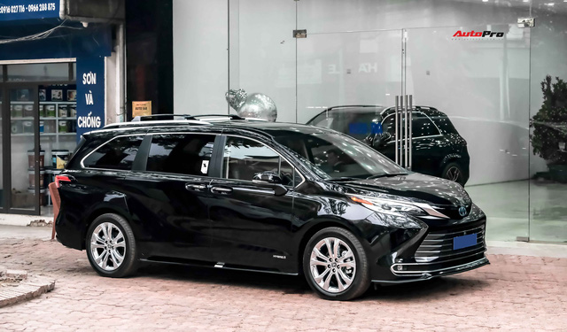 Chi tiết Toyota Sienna 2021 đầu tiên Việt Nam: Ngoài hầm hố như SUV, trong sang xịn chuẩn minivan cho nhà giàu - Ảnh 4.