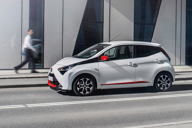 Toyota Aygo 2021 chào hàng khách Việt: Nhỏ hơn cả Wigo, giá gần 800 triệu đồng như Corolla Cross - Ảnh 1.