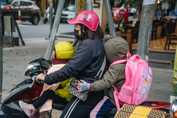 Cập nhật: Nhiều tỉnh, thành cho học sinh nghỉ khi thời tiết dưới 10 độ, có nơi để phụ huynh tự quyết định - Ảnh 2.